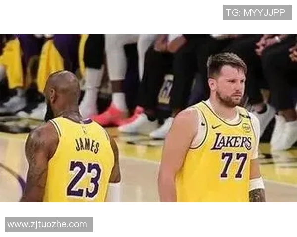 湖人主场战胜太阳 终结4连败